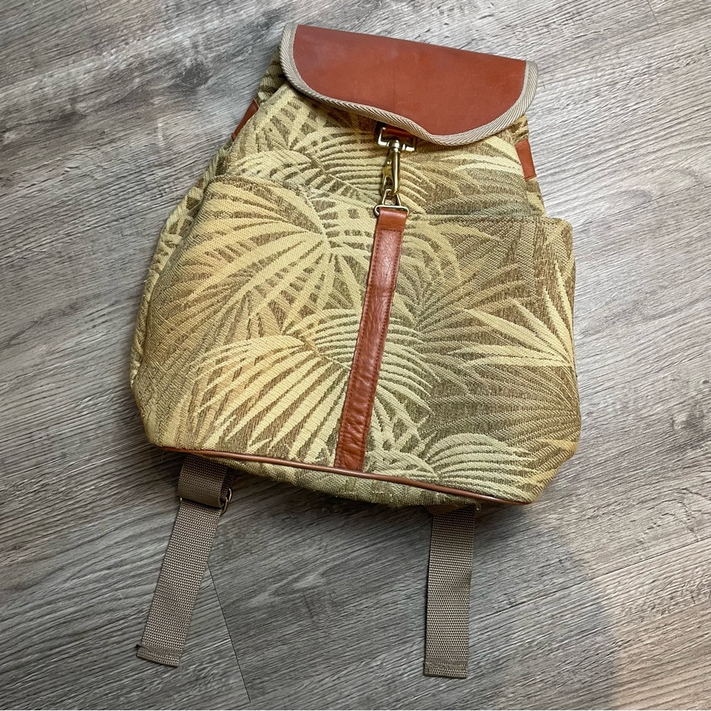 CROAS CANVAS COMPANY Green Palm Textured Canvas Brown Leather Flap Backpack